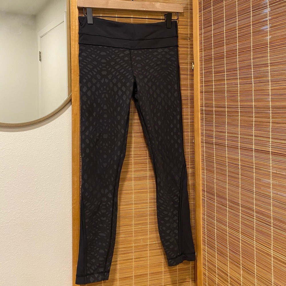 Lulu lemon animal swirl leggings